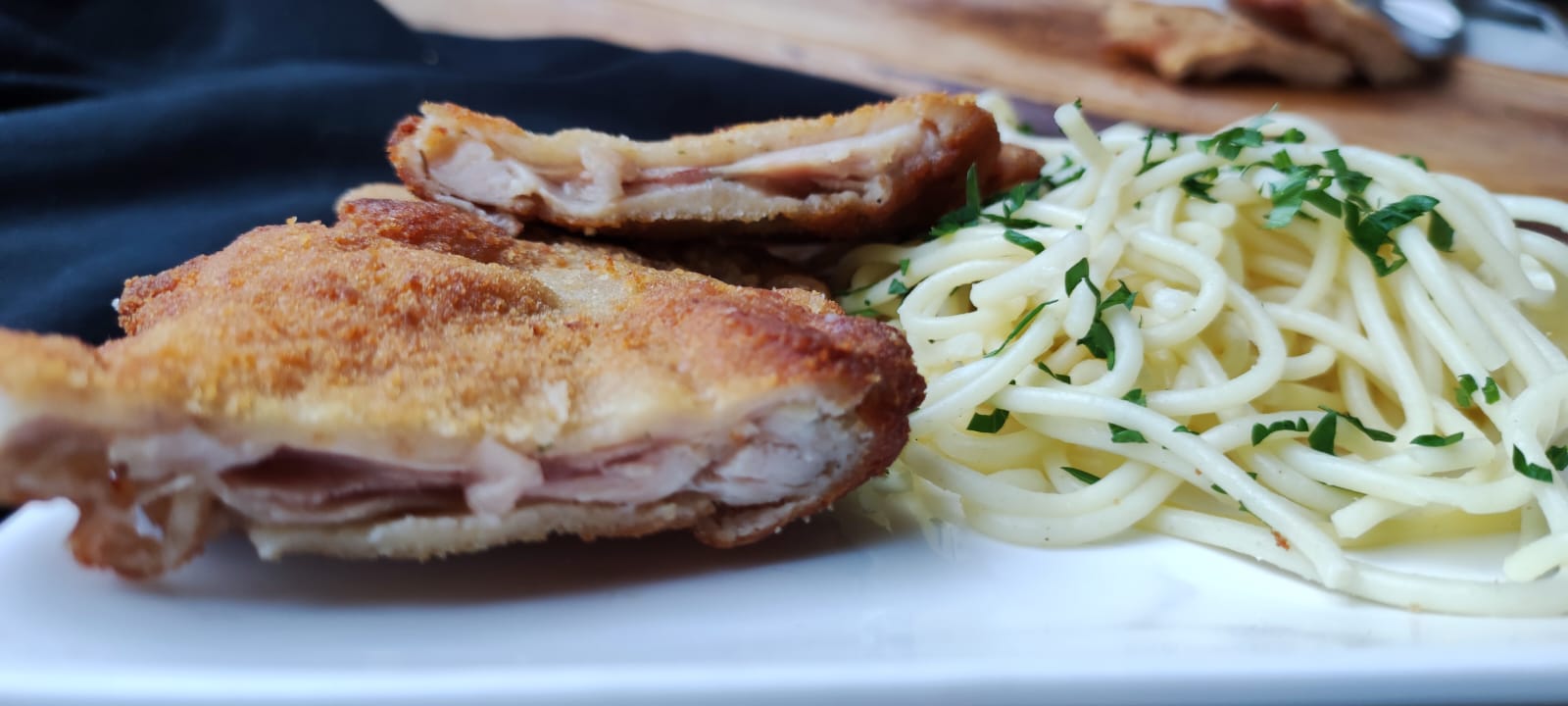 Milanesas de Pollo Rellenas 4 Quesos